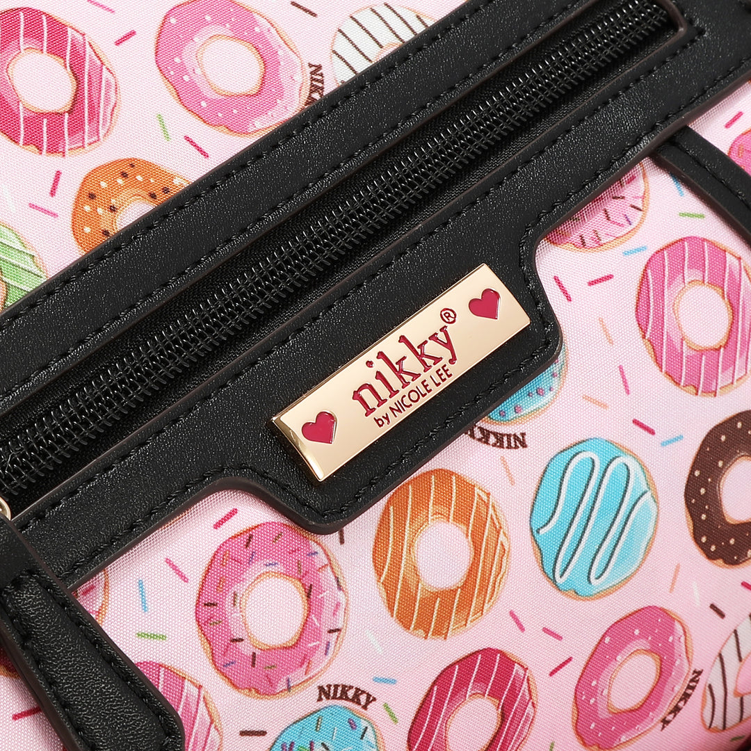 LOVE CHAIN SMALL HANDBAG